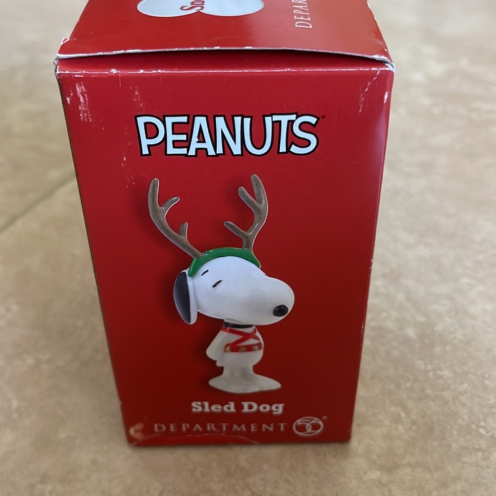 Snoopy Collectables - Picture 2 of 2